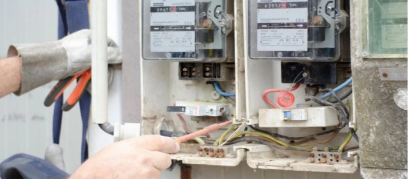 Αυξάνονται οι ρευματοκλοπές: Πάνω από 260 εκ. ευρώ το ετήσιο κόστος για τους καταναλωτές